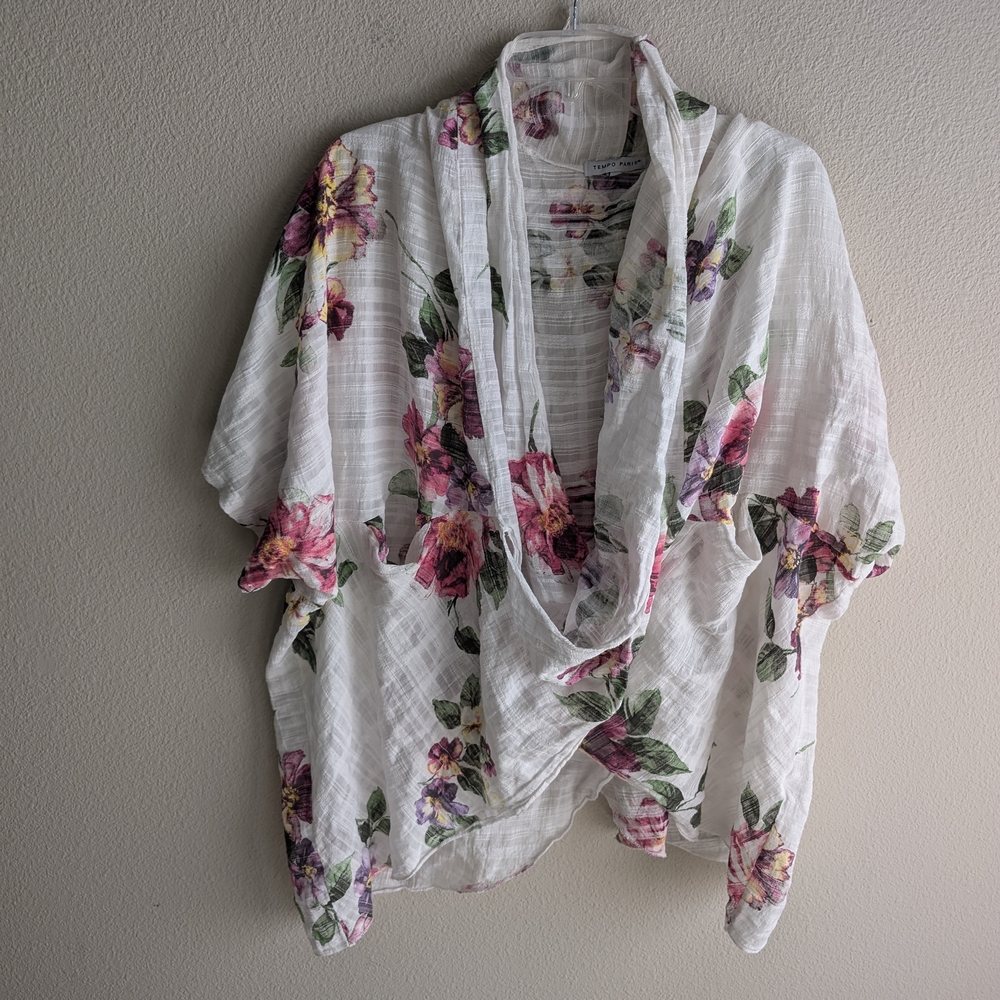 Tempo Paris Cream Floral Boxy Blouse